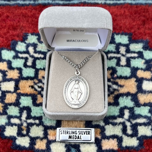 Sterling Silver Miraculous Mother Mary Religious Medal Necklace Heavy Chain - Picture 1 of 3